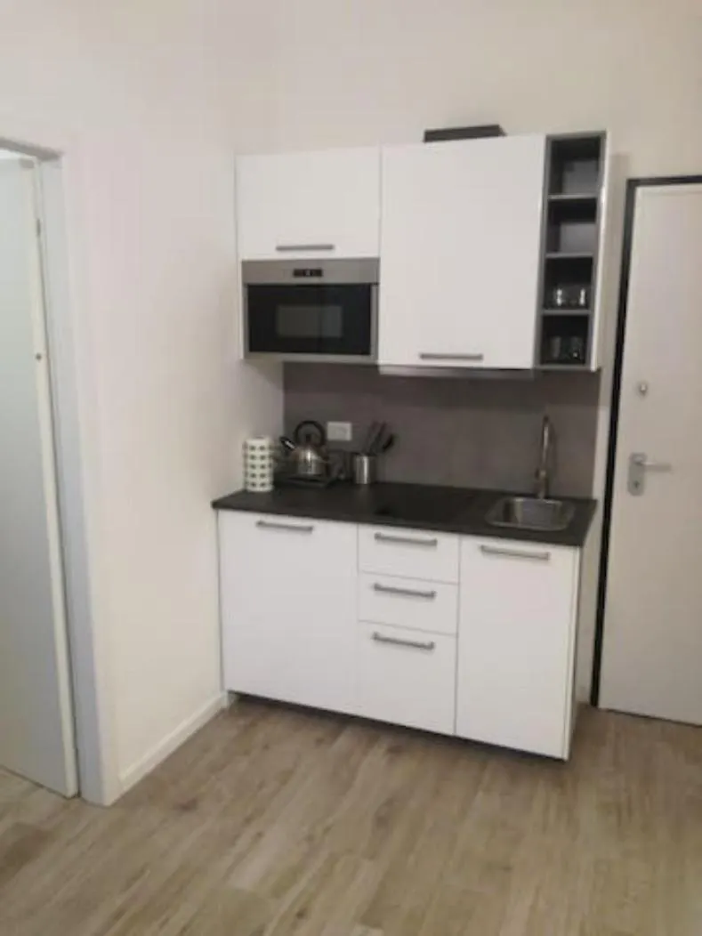 Bilocale Zona Isola 200 Mt Metro Mm3 Maciachini - J2 Apartment Milan